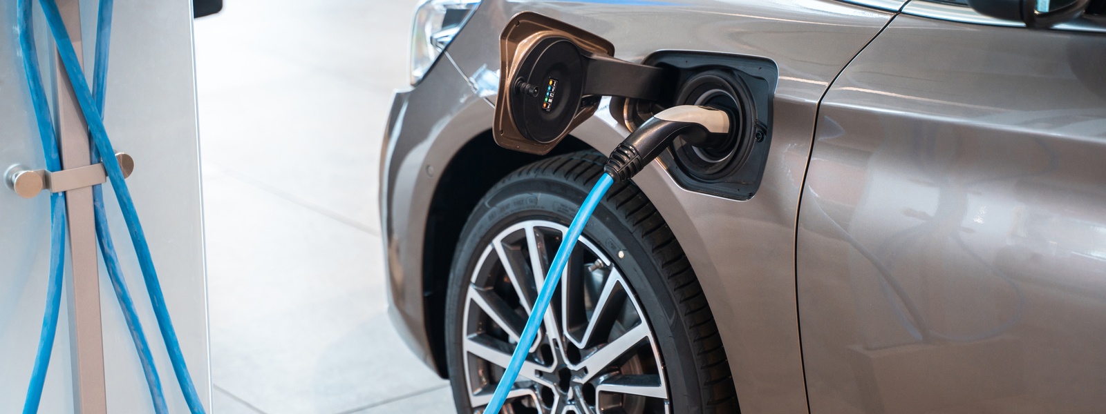 Should I get a fully electric car or hybrid? Pros and cons of each.