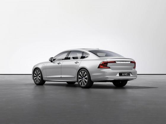S90 Recharge Plug-in Hybrid
