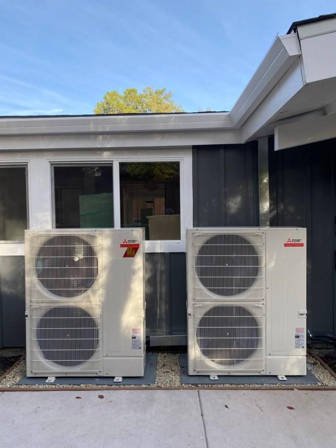 Got Watts solar installation on a 1950s mid-century modern home in Orinda