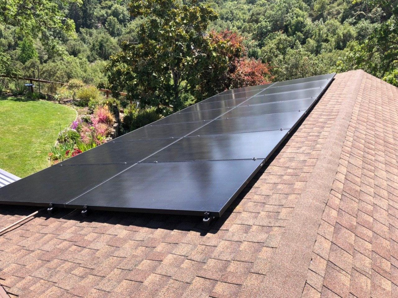 Clean Install of Solaria Panels on Orinda Home